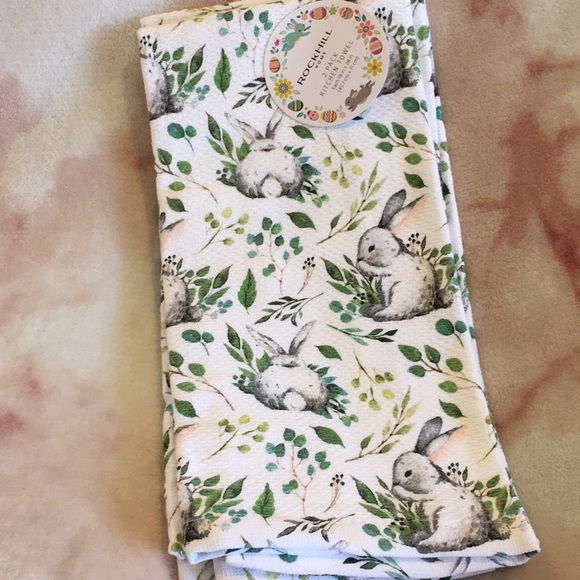 Bunnies in the Garden Easter Spring Kitchen Towels Set of Two Cotton NWT 18x28” - Picture 15 of 16